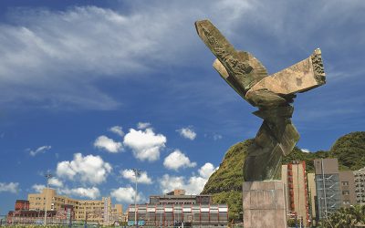 信實公司於110年1月1日起承接國立臺灣海洋大學110年度校園館舍暨戶外清潔案