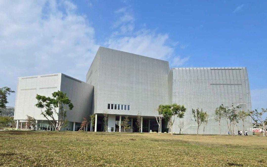 本公司於115年1月1日起新接臺中市立圖書館115年臺中綠美圖全棟清潔維護採購案